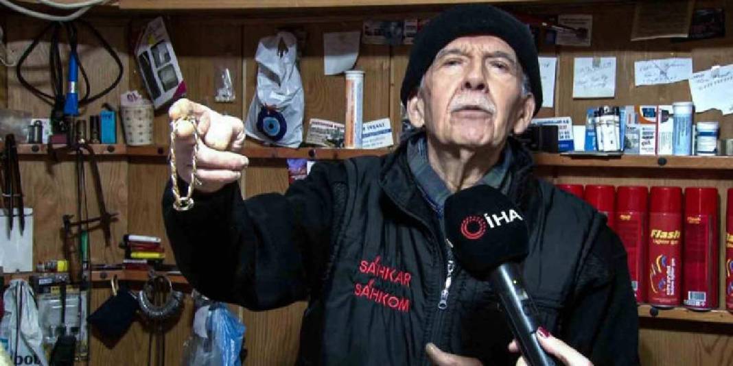 69 yıldır 20 metrekarede çalışıyor: Ellerinde ziyneti dönüştürüyor 7